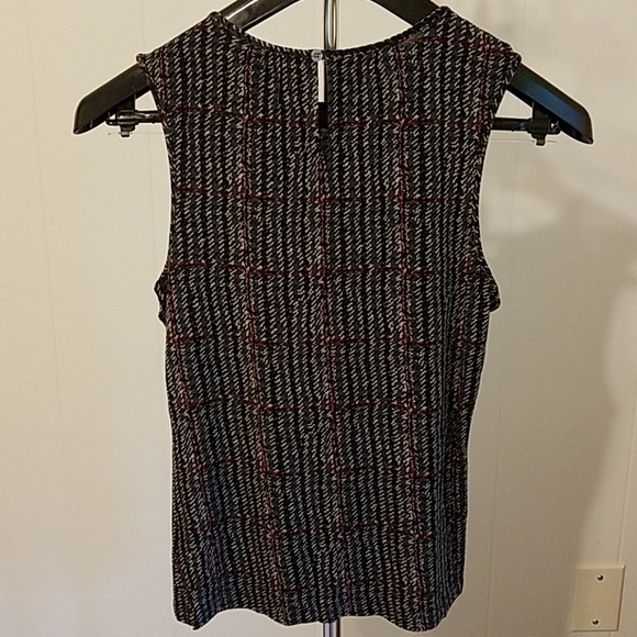 Chaps classics tank top ❣️ - Picture 2 of 5